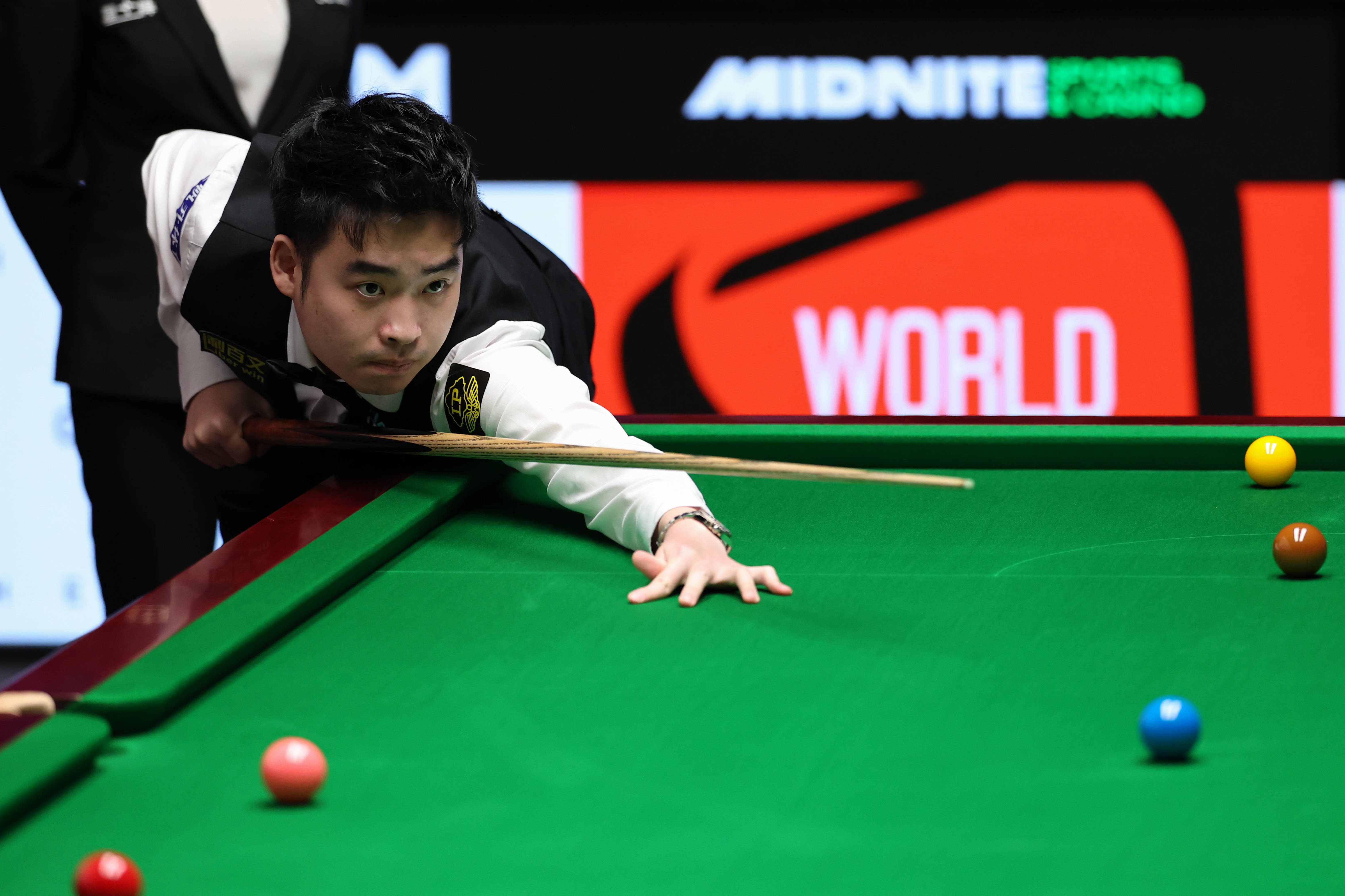 看表面上的 看表面上的